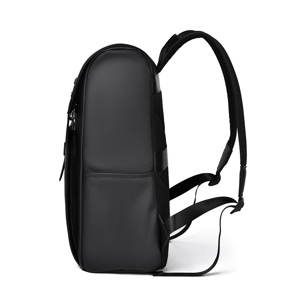 Atom Basics HeritageFlap Classic Backpack - Matte Black