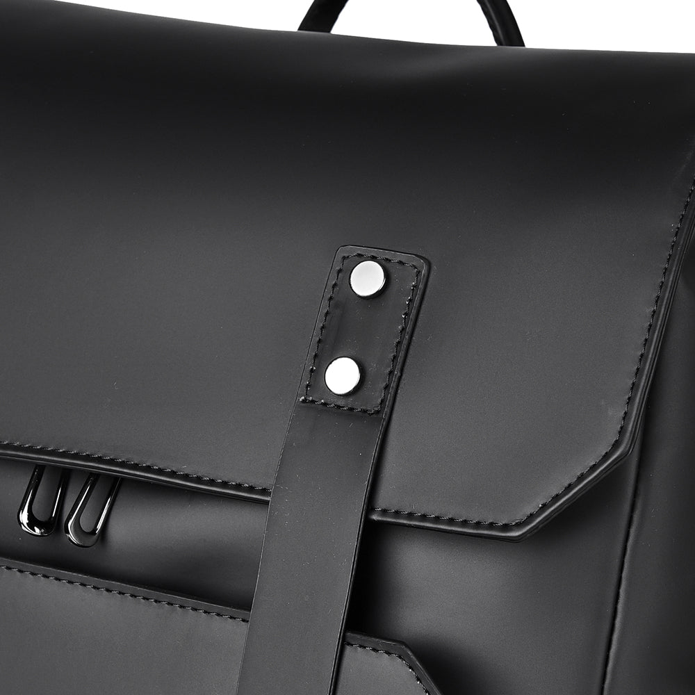 Atom Basics HeritageFlap Classic Backpack - Matte Black