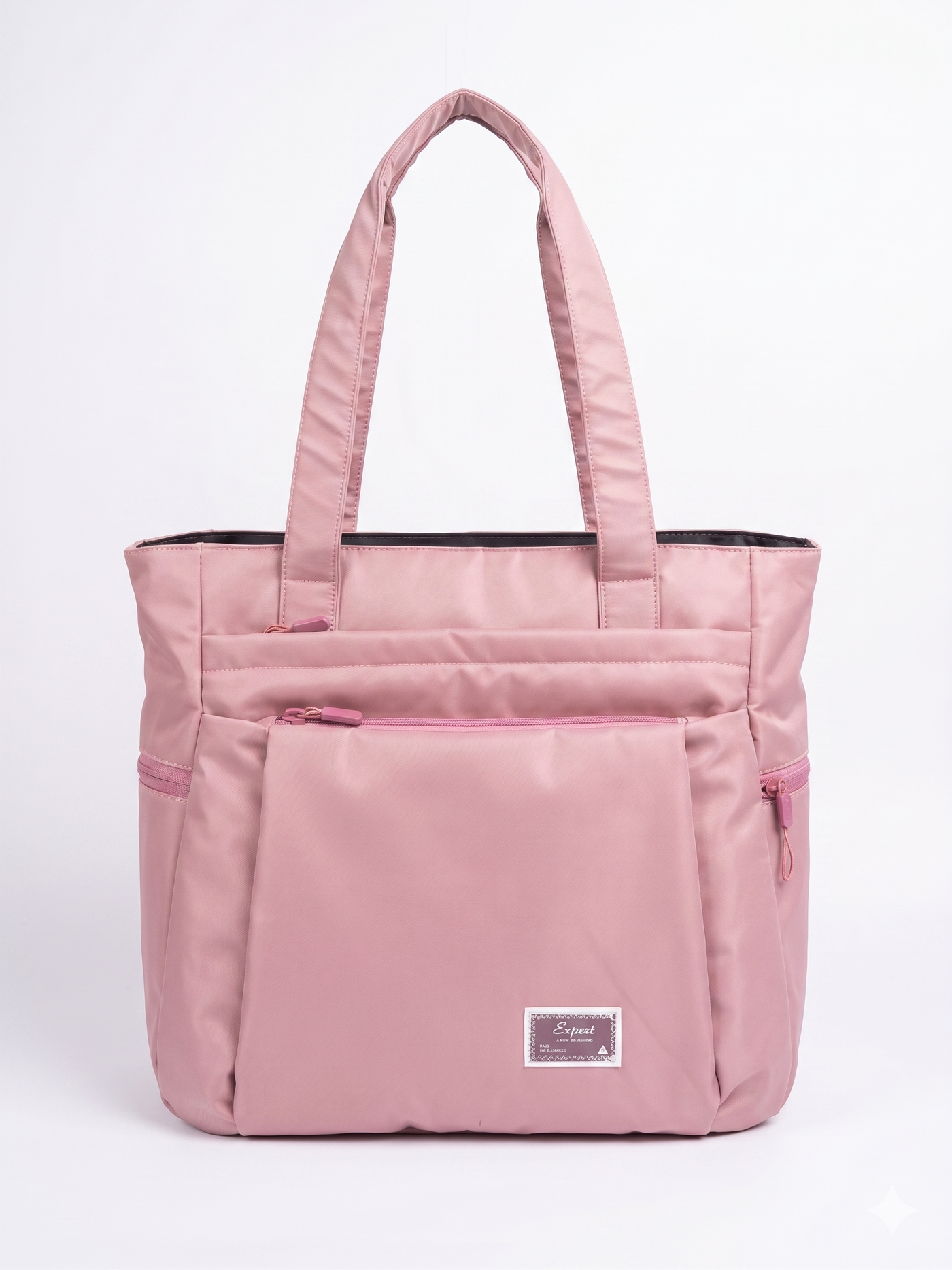 MULTIPLE EASY-ACCESS POCKETS
