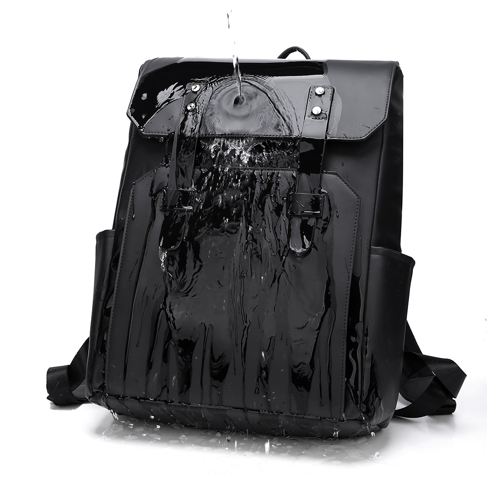 Atom Basics HeritageFlap Classic Backpack - Matte Black